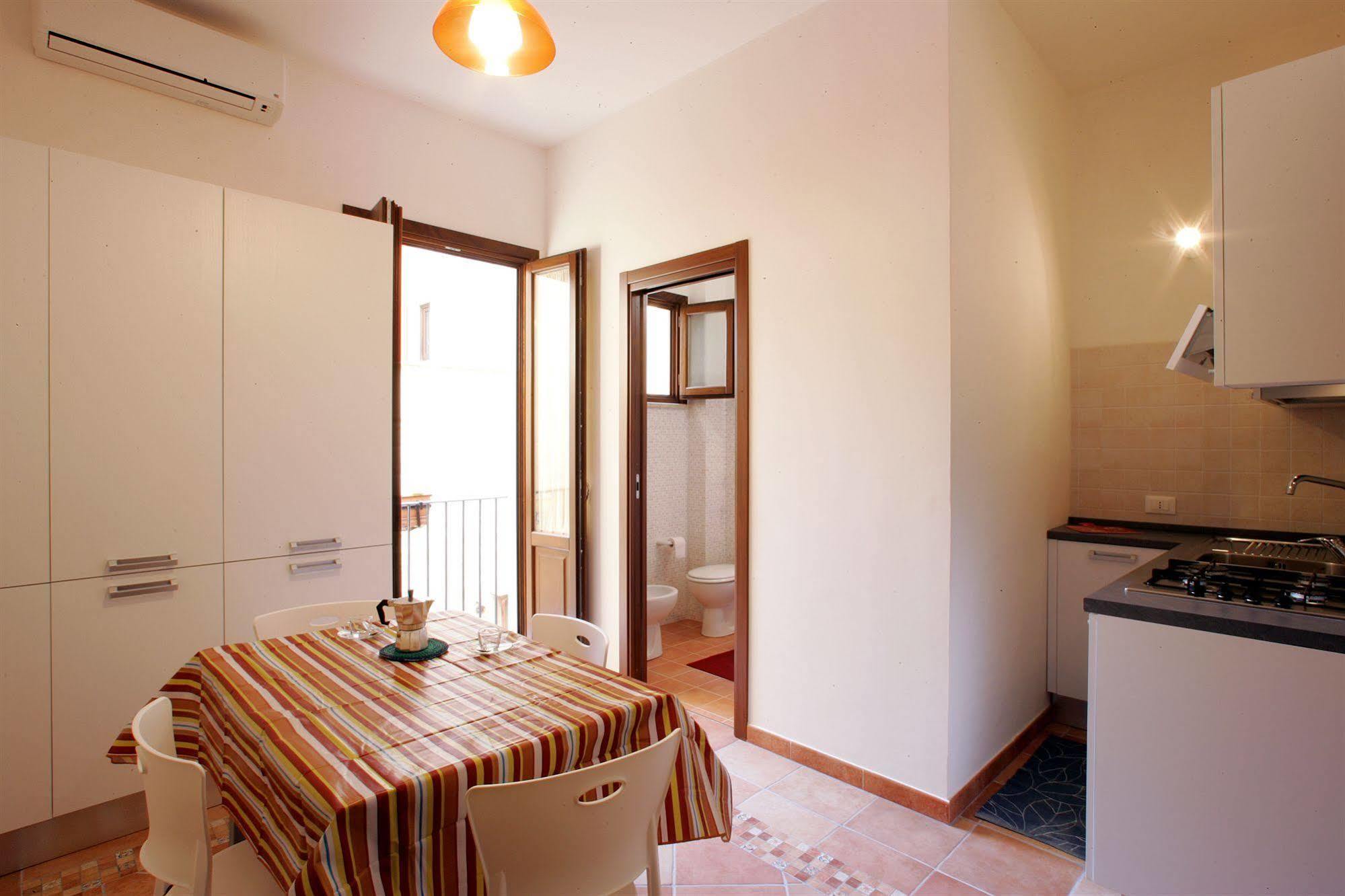 Mansarda Con Terrazzo Apartment ตราปานี ภายนอก รูปภาพ